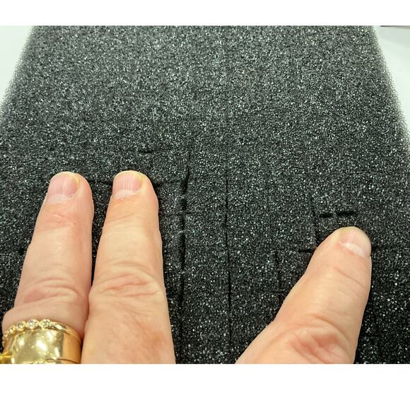 Platt 207 Customizable Black Protective Case 10-1/2"X 7" X 3" wPrecut Cubed Foam - Picture 3 of 10